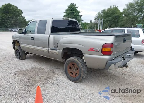 2000 Chevrolet Silverado 1500 Ls из США, поврежденный, VIN 2GCEK19T7Y1100258